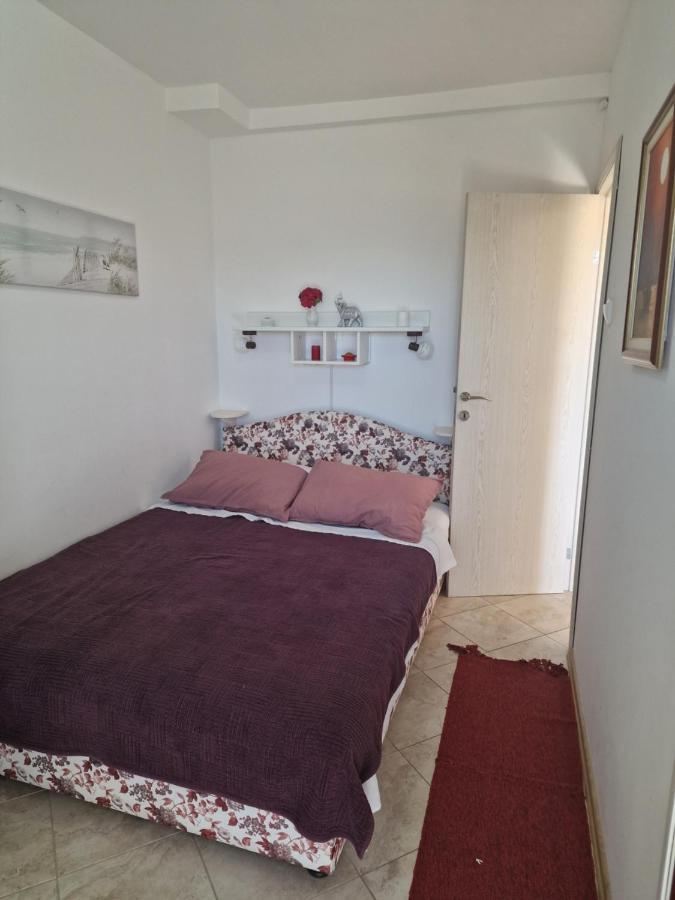 Marta Apartment Petrovac Екстериор снимка